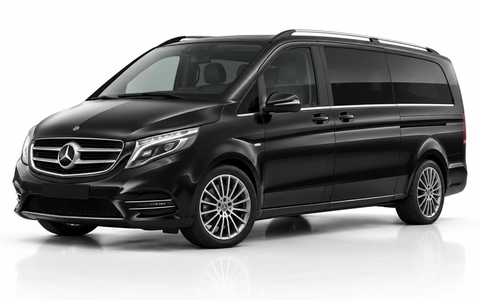 Mercedes Classe V nera, vista frontale tre quarti